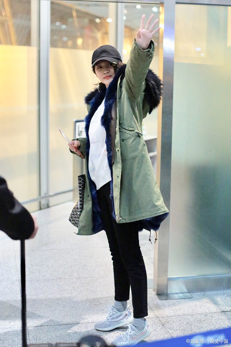 偶遇关晓彤 真人太漂亮了吧