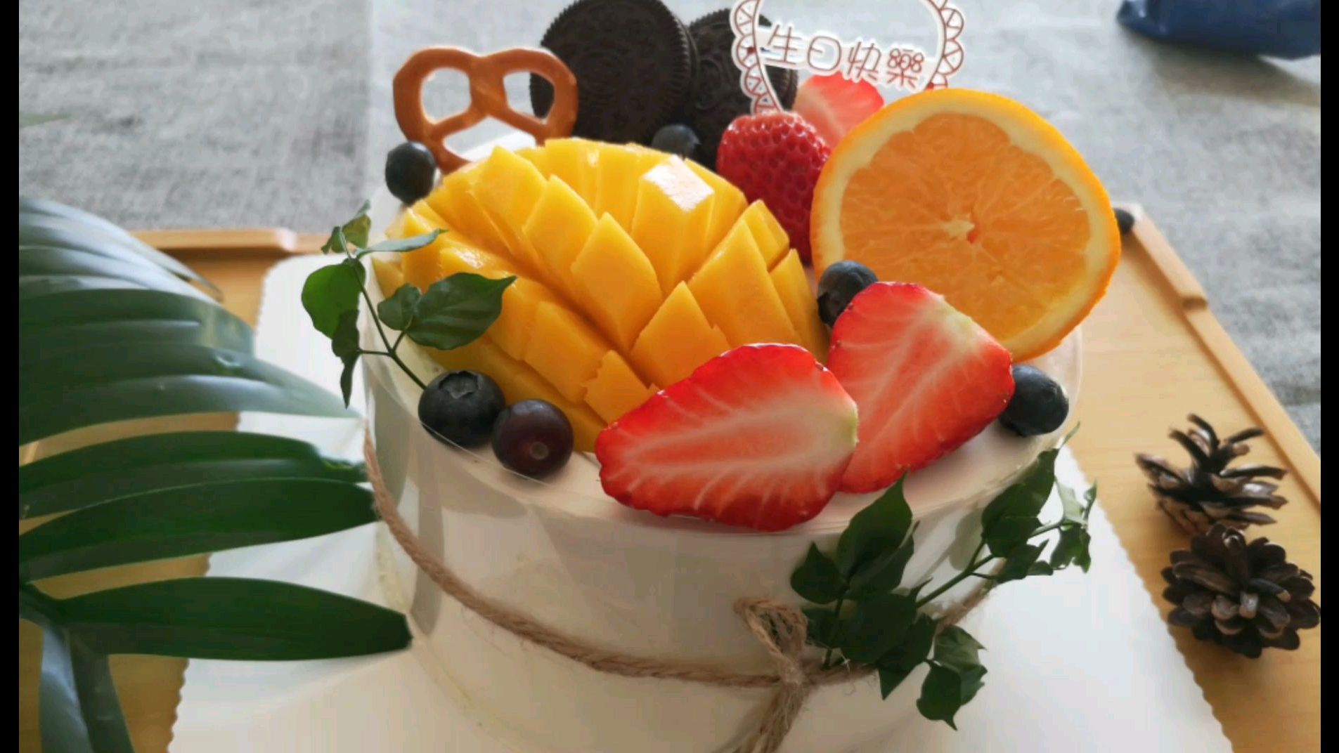 简单时尚水果蛋糕,在家就能做出来,不用去蛋糕店买了
