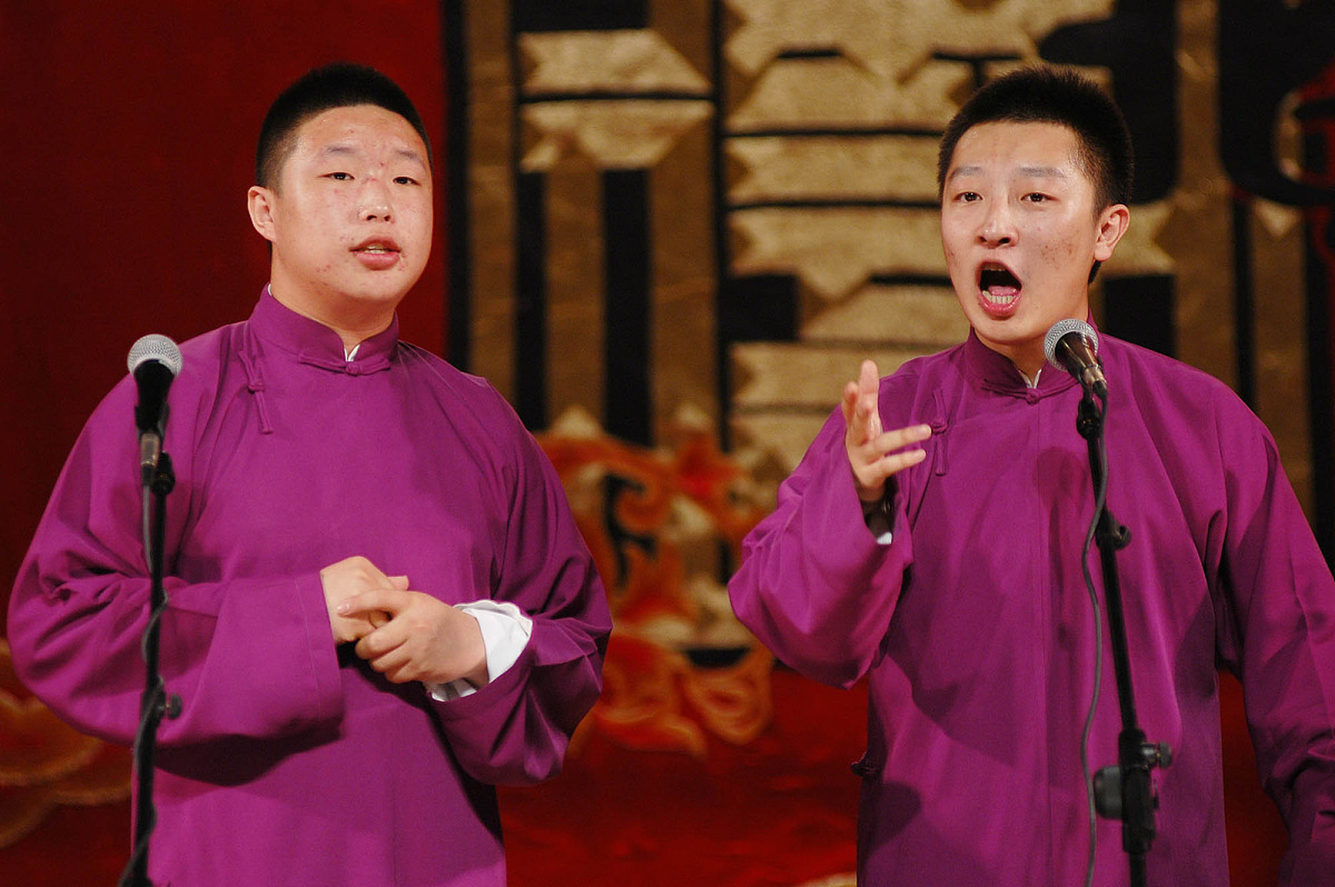 在2021年的一个阳光灿烂的日子里,郭德纲庆祝生日,却收到了一份特殊的