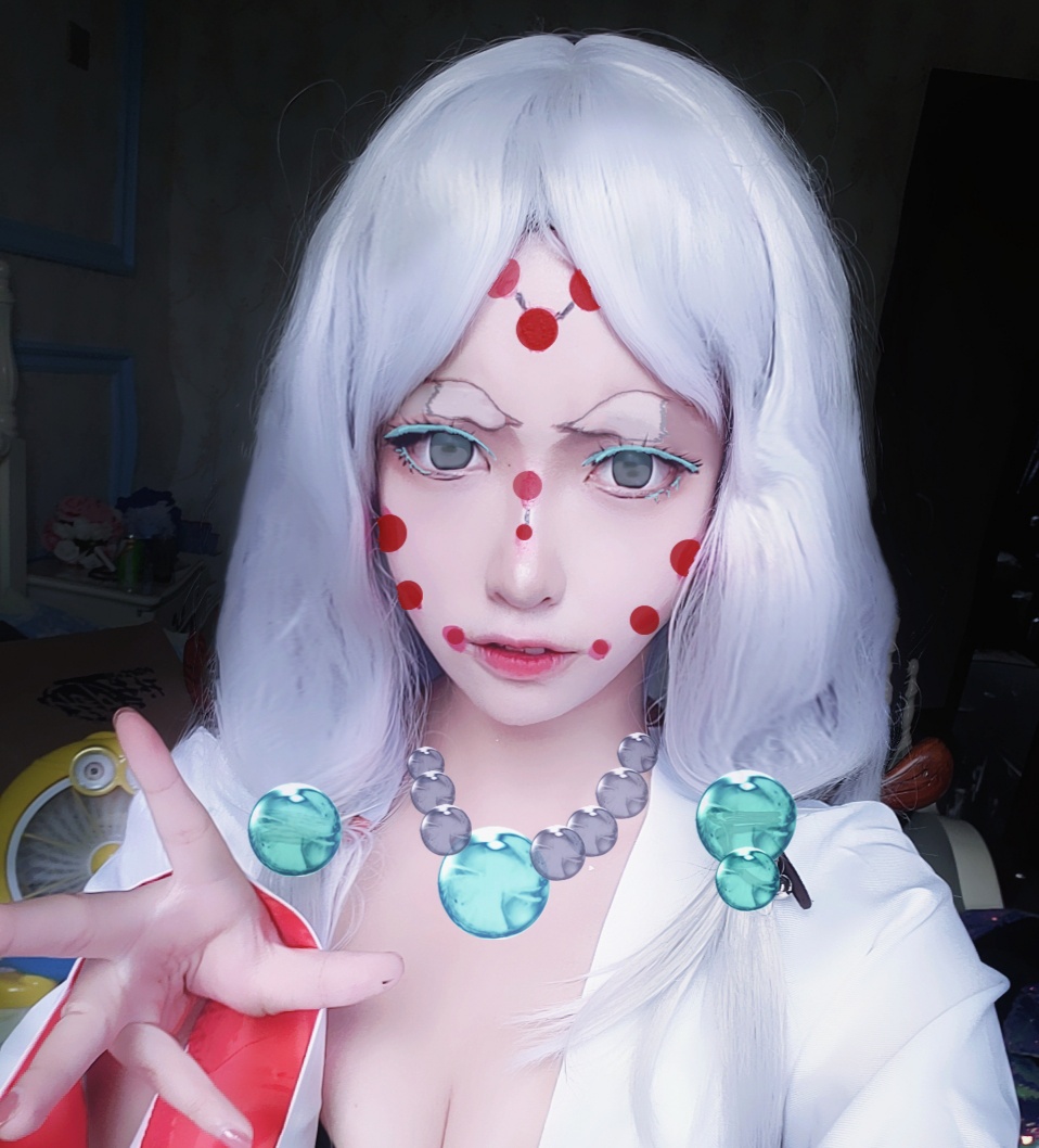 《鬼灭之刃》蜘蛛母亲重口味的cosplay,吓得我瑟瑟发抖!