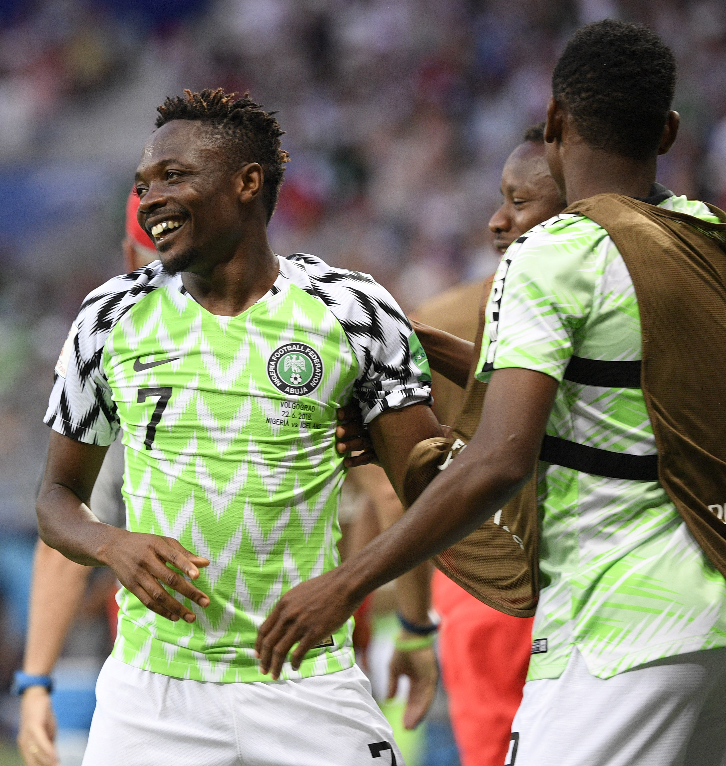 足球——d组:尼日利亚队穆萨梅开二度(9)
