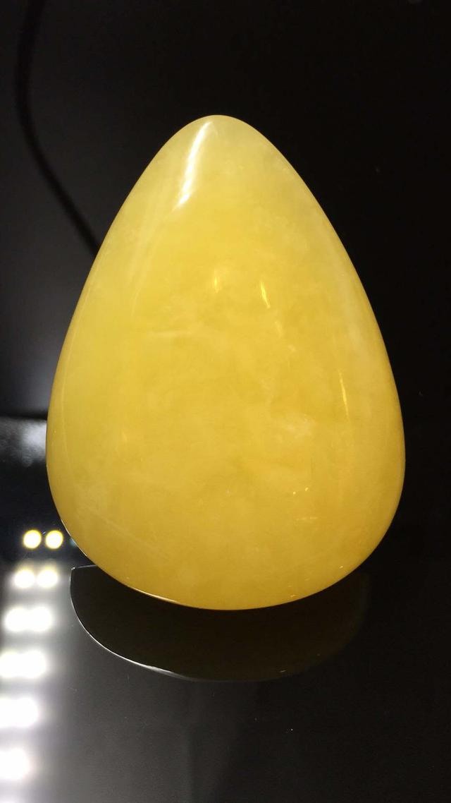 你的蜜蜡一千块,他的蜜蜡一万块,到底坑了谁?