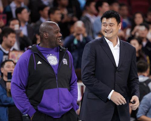 中国nba第一人,姚明近亿工资到手有多少?不到三分之一!