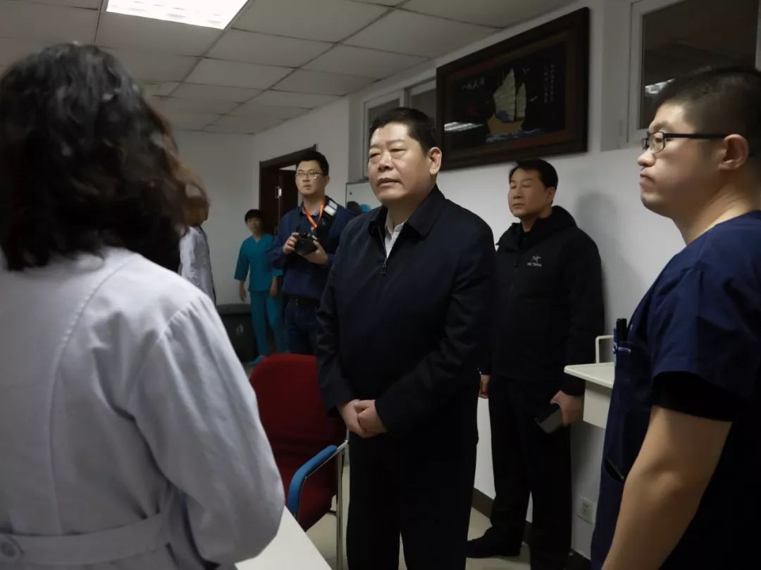 沈阳杨建军副市长看望慰问因公负伤民警