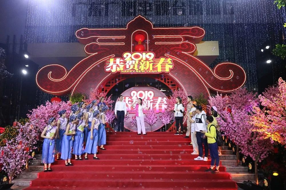 主演:吴非凡(中国戏剧梅花奖得主) 演出:广州粤剧团