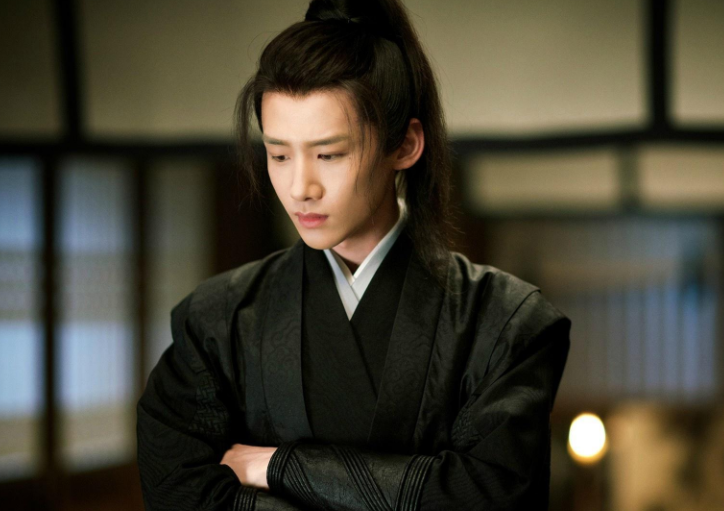 五大玄衣古装男神,杨洋帅气白敬亭冷酷,网友:抱走朱一龙!