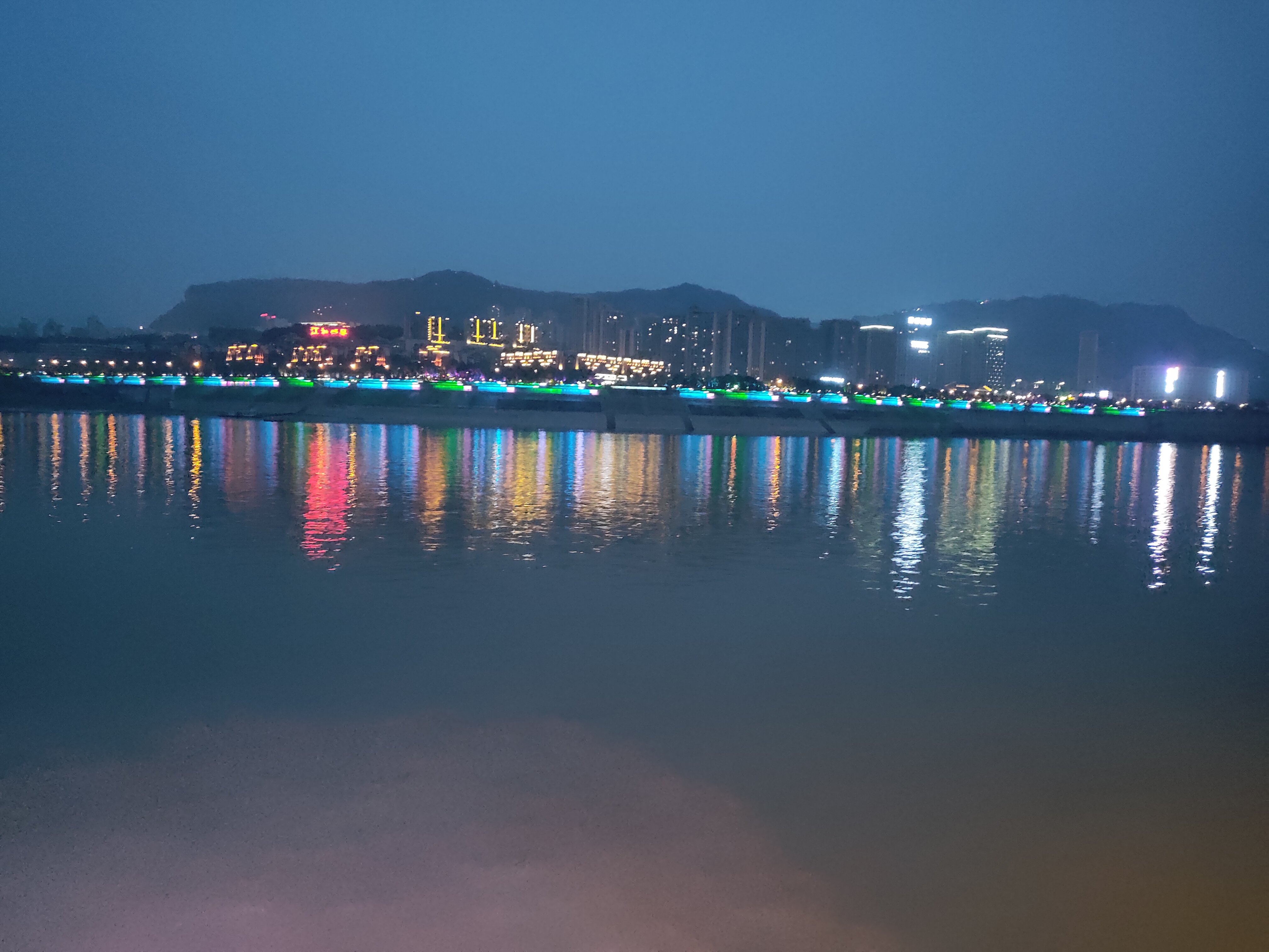 重庆万州江上夜景