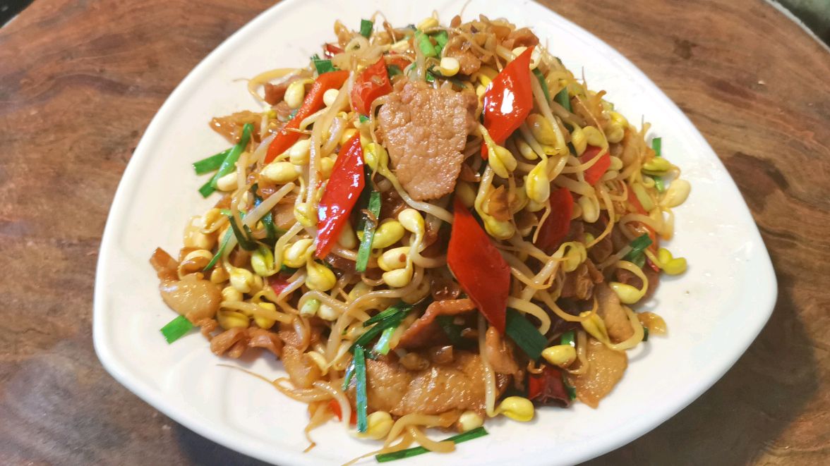 两元钱黄豆芽,做出饭店28一例“小炒黄豆芽”香辣好吃太实惠……