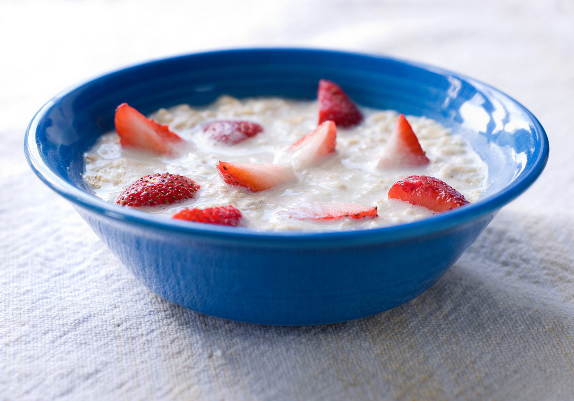 冬季的早上,每天来上一碗"缤纷水果粥",简简单单,营养美味还能排尿酸.