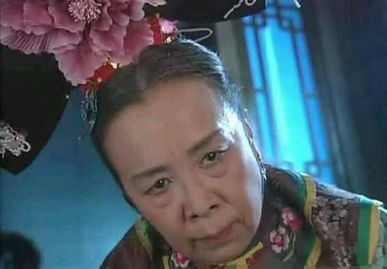 "容嬷嬷"24岁照片曝光,容貌不输朱茵,网友:美出天际