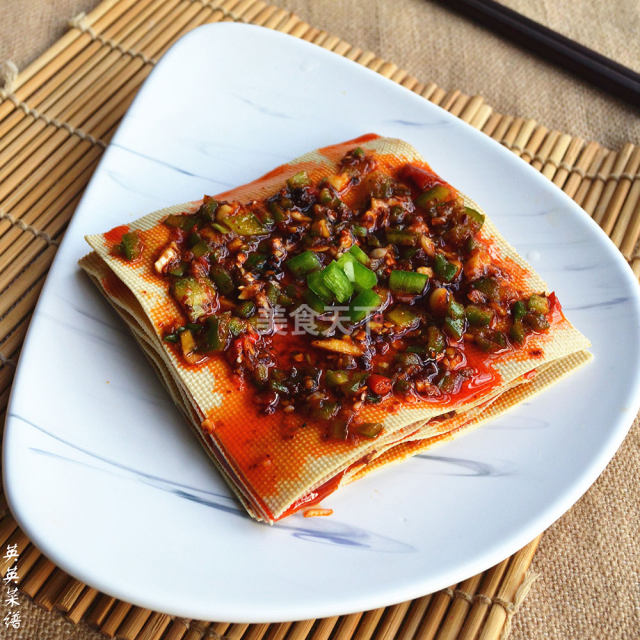 川味蒜泥千张,香辣美味,做法简单,好吃停不下来