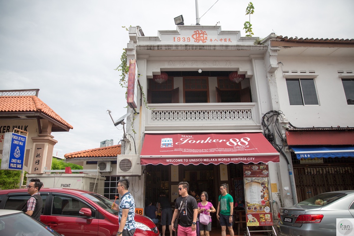 马来西亚知名美食店,每天排长队,却像"路边摊"一样简陋