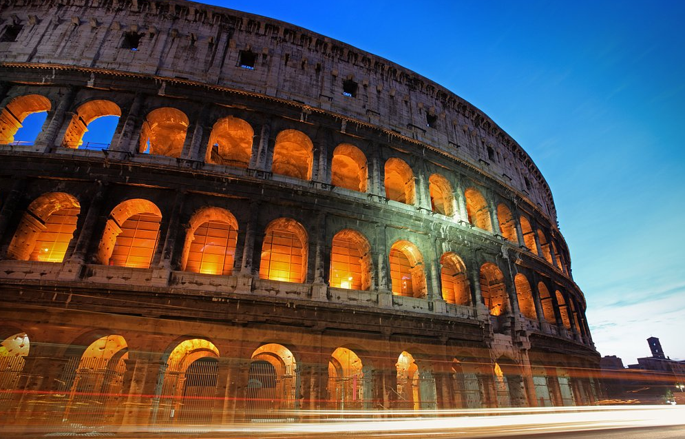 古罗马大剧院,拥有一种独特的美,吸引了许多游客