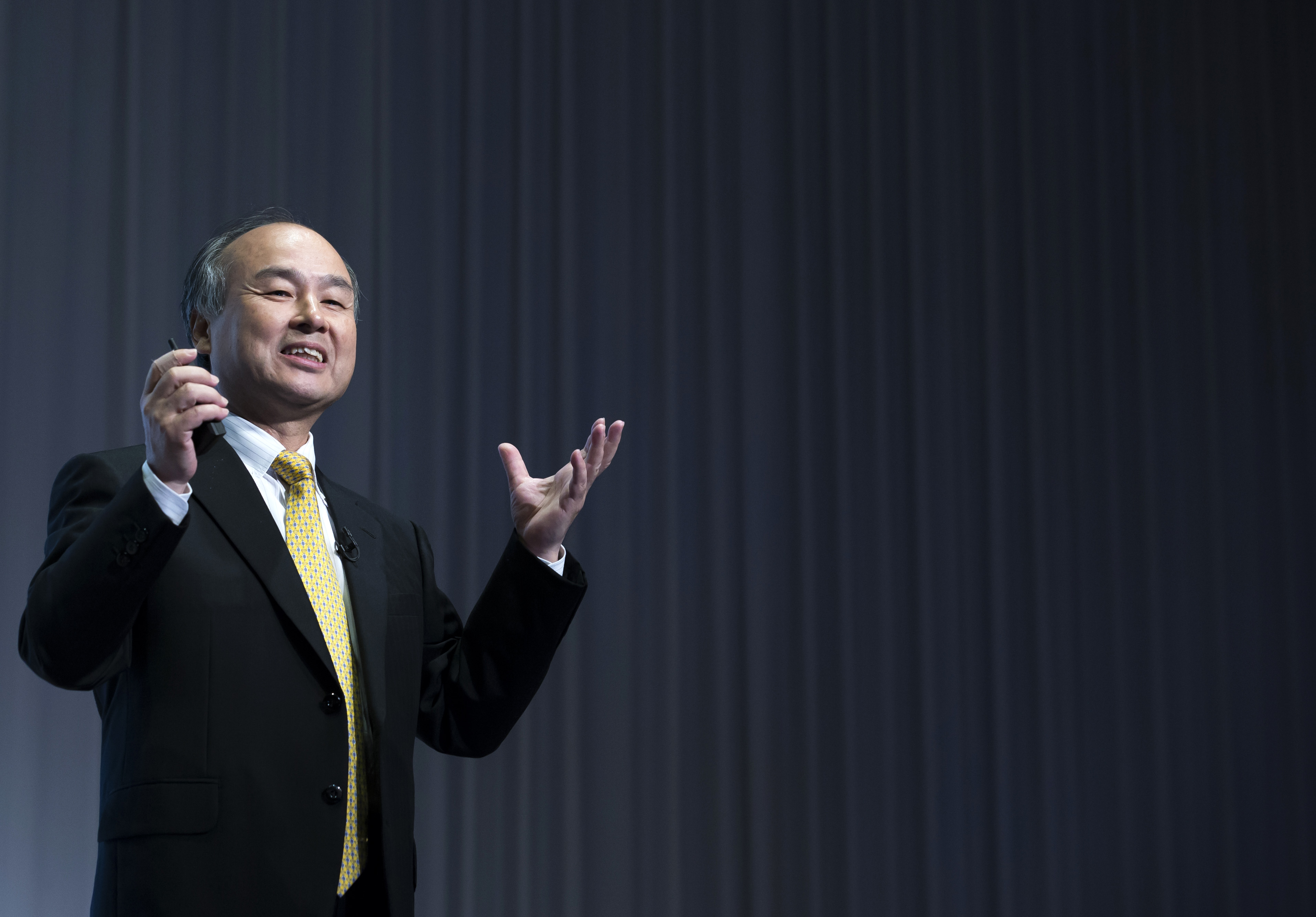 马云也帮不了的人,孙正义投资失败,从首富到负债千亿