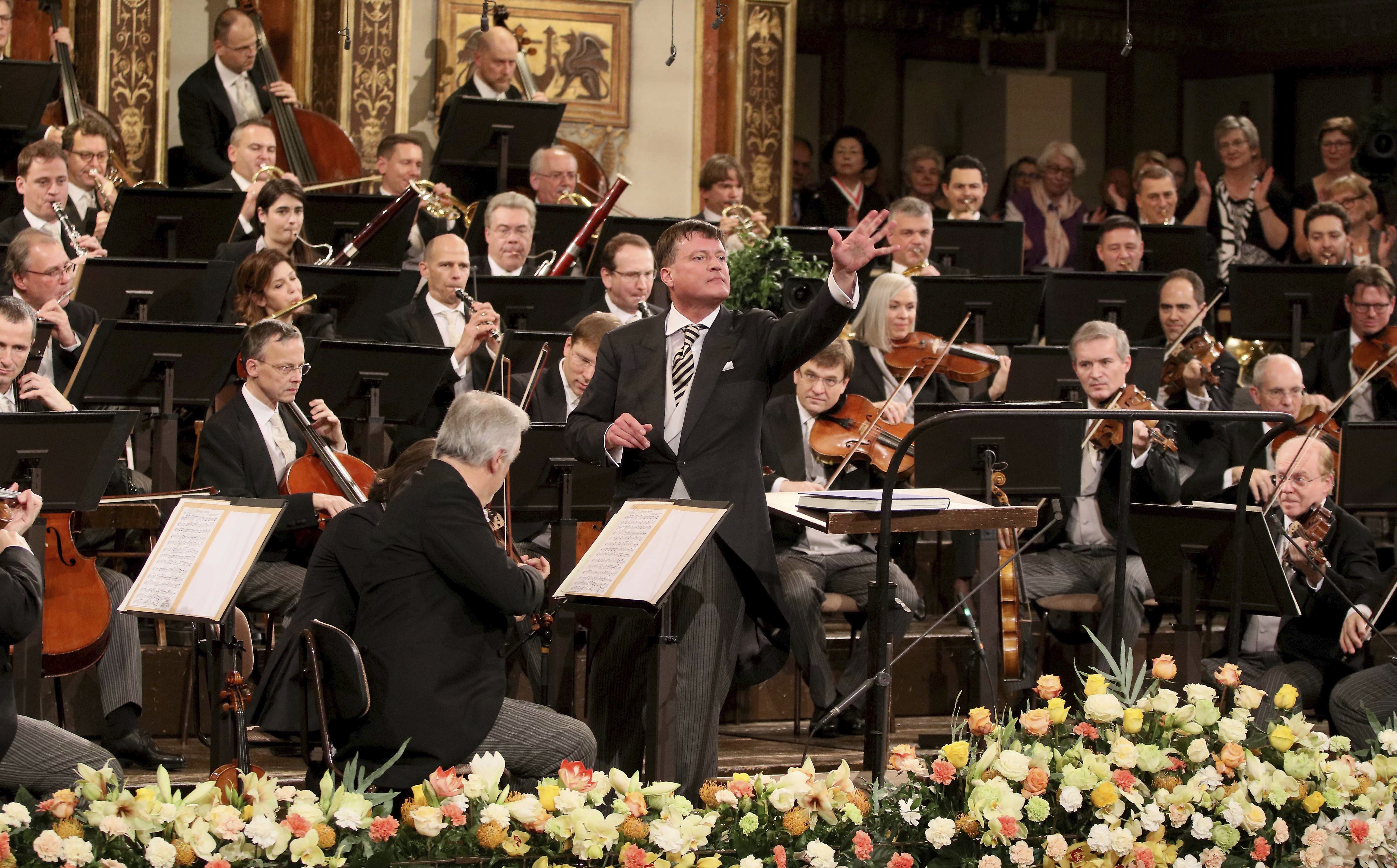 (13)维也纳新年音乐会举行预演