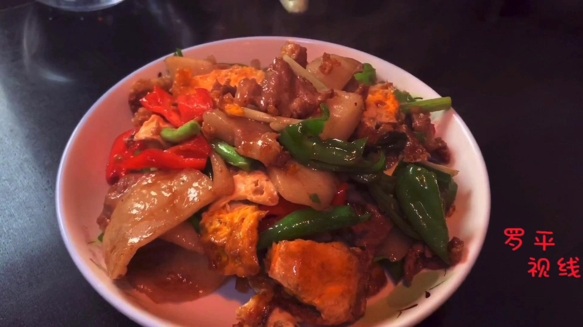农家小炒肉,甚称下饭第一名,香辣美味,天天吃都不腻