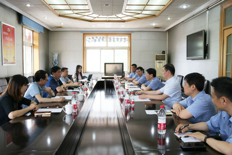 北京市政研会到北京铁路局丰台车辆段调研