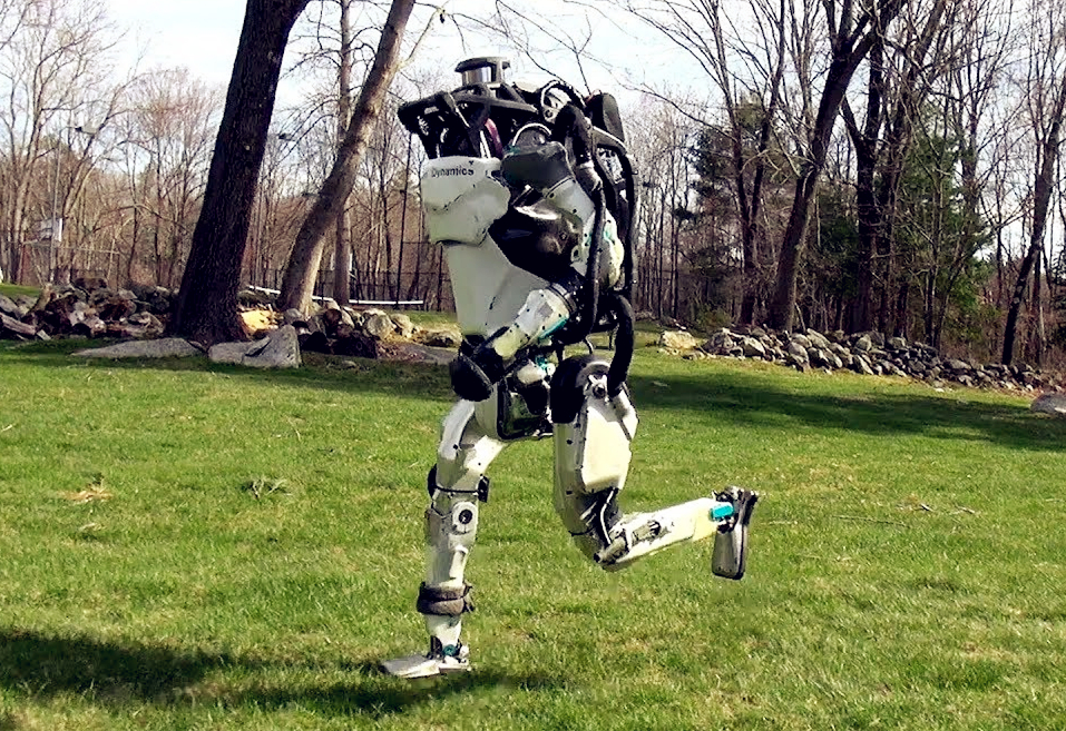 atlas升级"跑酷机器人"能力凌驾人类,我们将进入终结者时代?