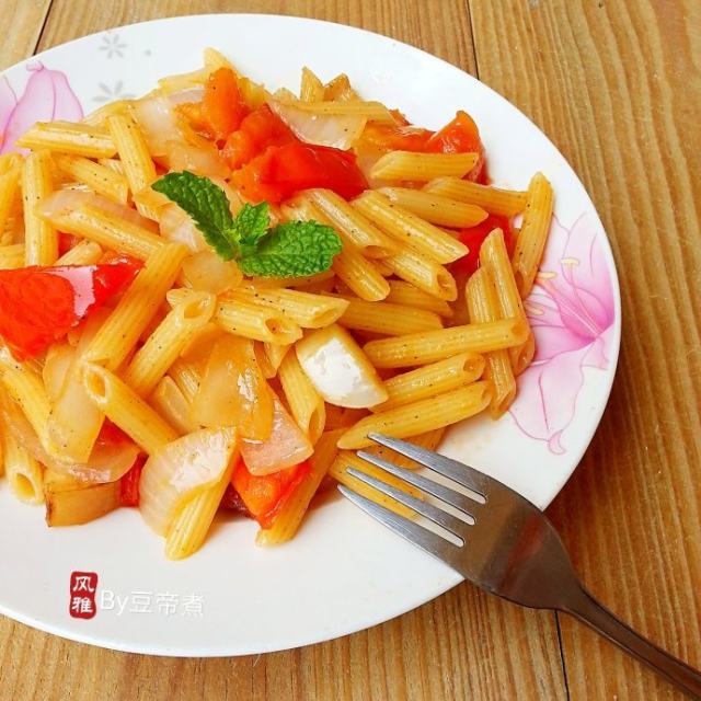 意大利通心粉,中西结合的炒法,很棒很有嚼劲