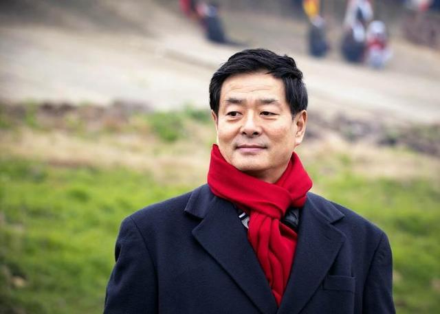 濮存昕谈文艺战"疫"