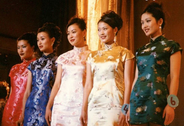 影视回忆杀:温兆伦经典电视剧《天地情缘》,总裁和灰姑娘的故事