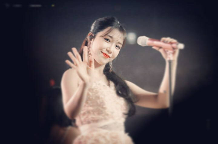 爱豆们的定制麦克风,各个都是高颜值明星小话筒!