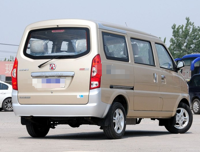 北京汽车-北汽威旺306,车身优美流畅,时尚感与颜值并存