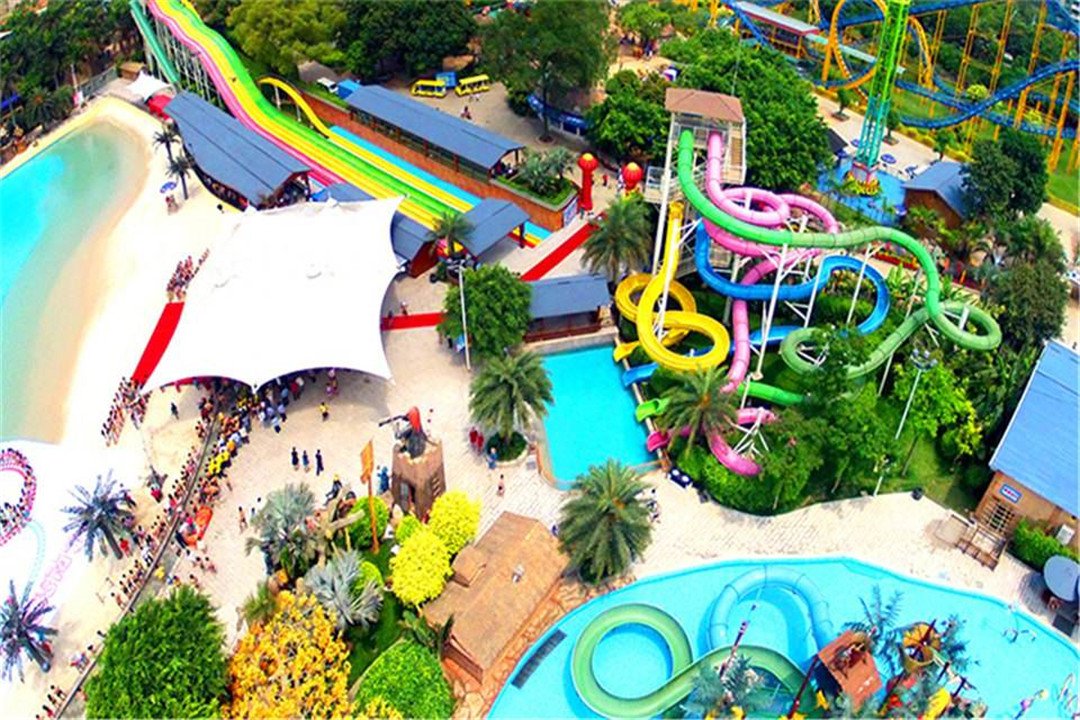 九曲湾温泉谷:具有浓厚的民俗风情,交通也很便利,是一家以温泉生态