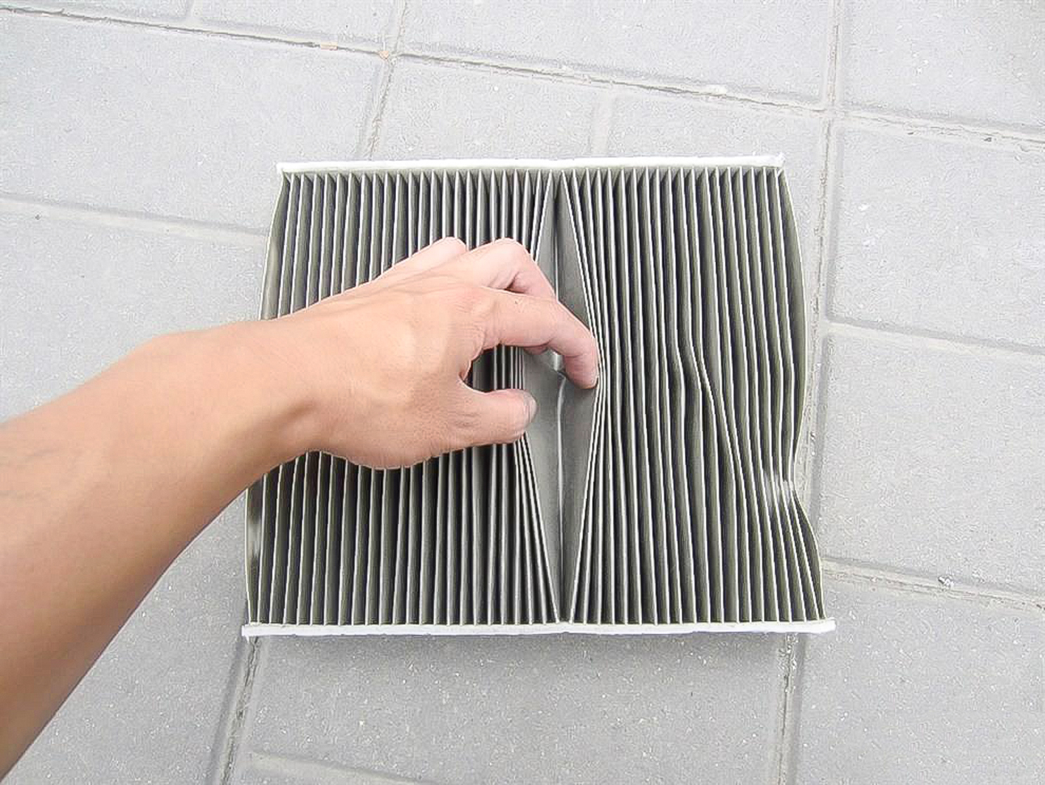 什么叫做空气滤芯 ae472a4e2358a02bb5c224d3a882cfd9.jpeg