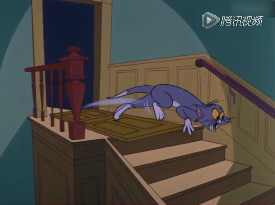 听到了剪刀声汤姆收回了尾巴,尾巴成了这样,汤姆很害怕