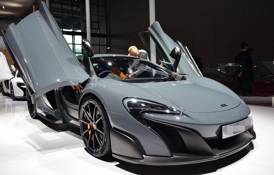 给人的感觉都是非常健壮,结实的感觉,也是年轻人喜欢