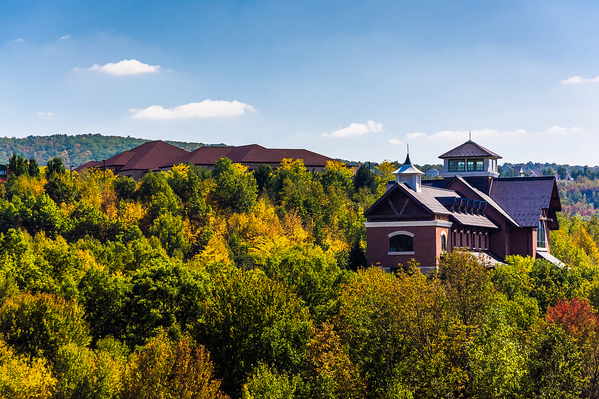 在赤峰市喀喇沁旗,有一个美丽的旅游胜地——美林谷.