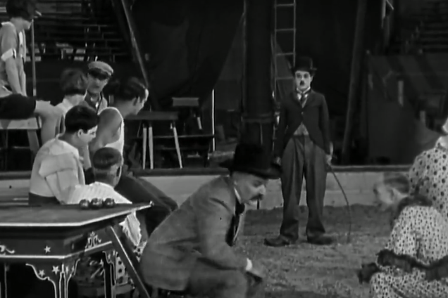 1928年《马戏团》,卓别林凭本片获得第一届奥斯卡特殊荣誉奖