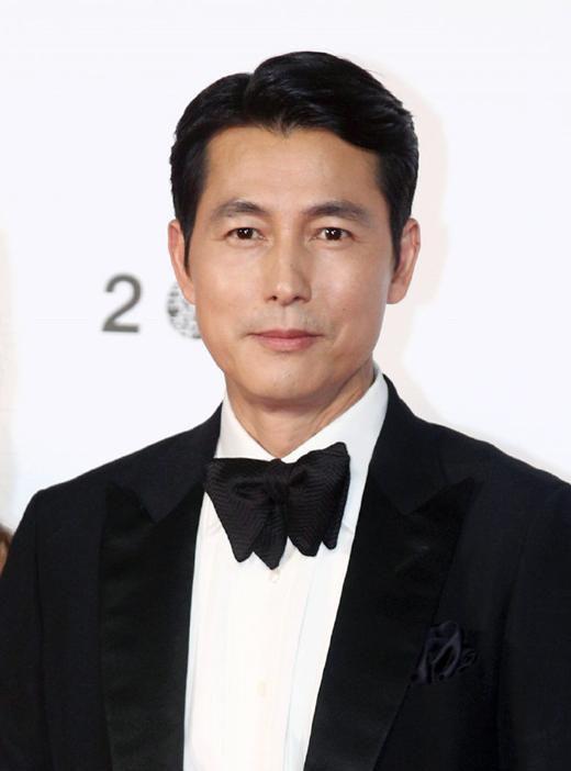 演员郑雨盛父亲去世 家属正准备葬礼