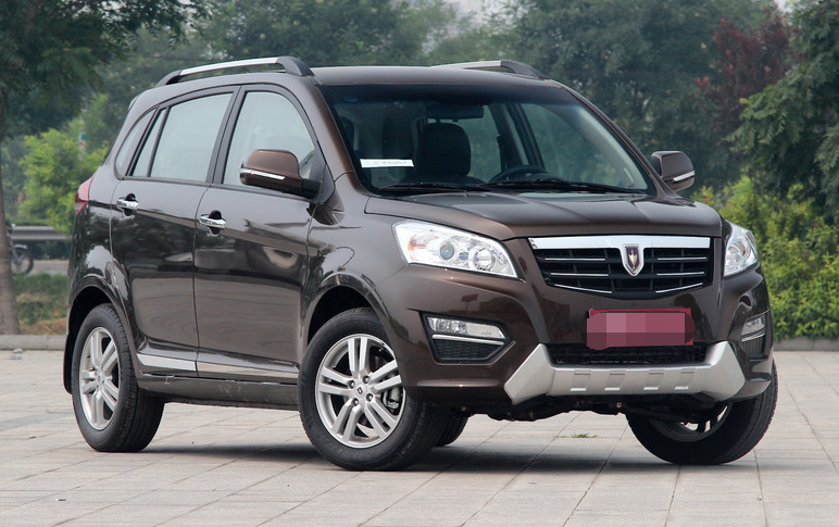 金杯智尚s30,造型非常新颖,车身上的轮廓富有张力!