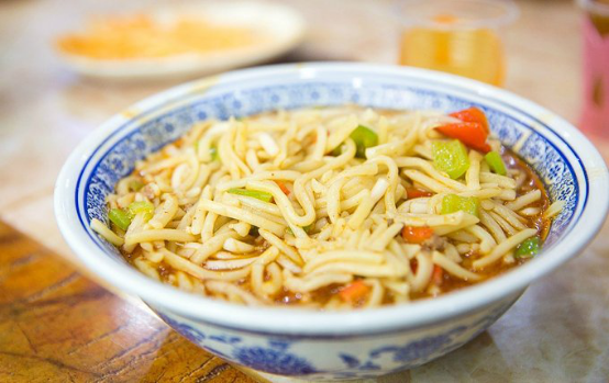 色香味美鲜香爽滑的炮仗面,不一样的美食体验,让你回味无穷