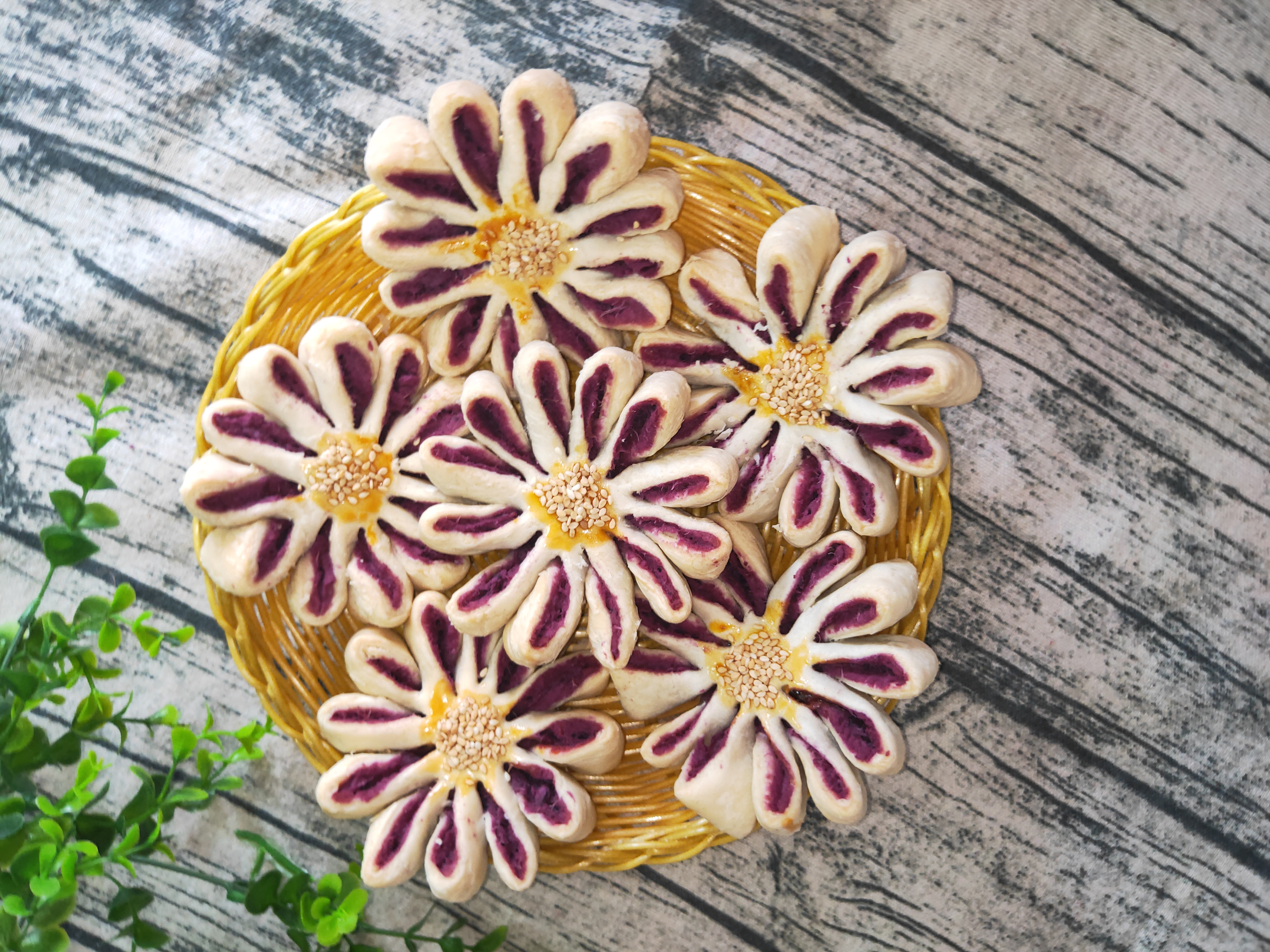 这款酥皮点心太美了,吃起来又香又酥,学会了在家做,其实很简单