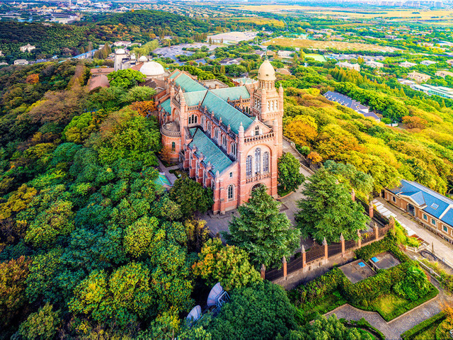 镇魂龙城大学图片