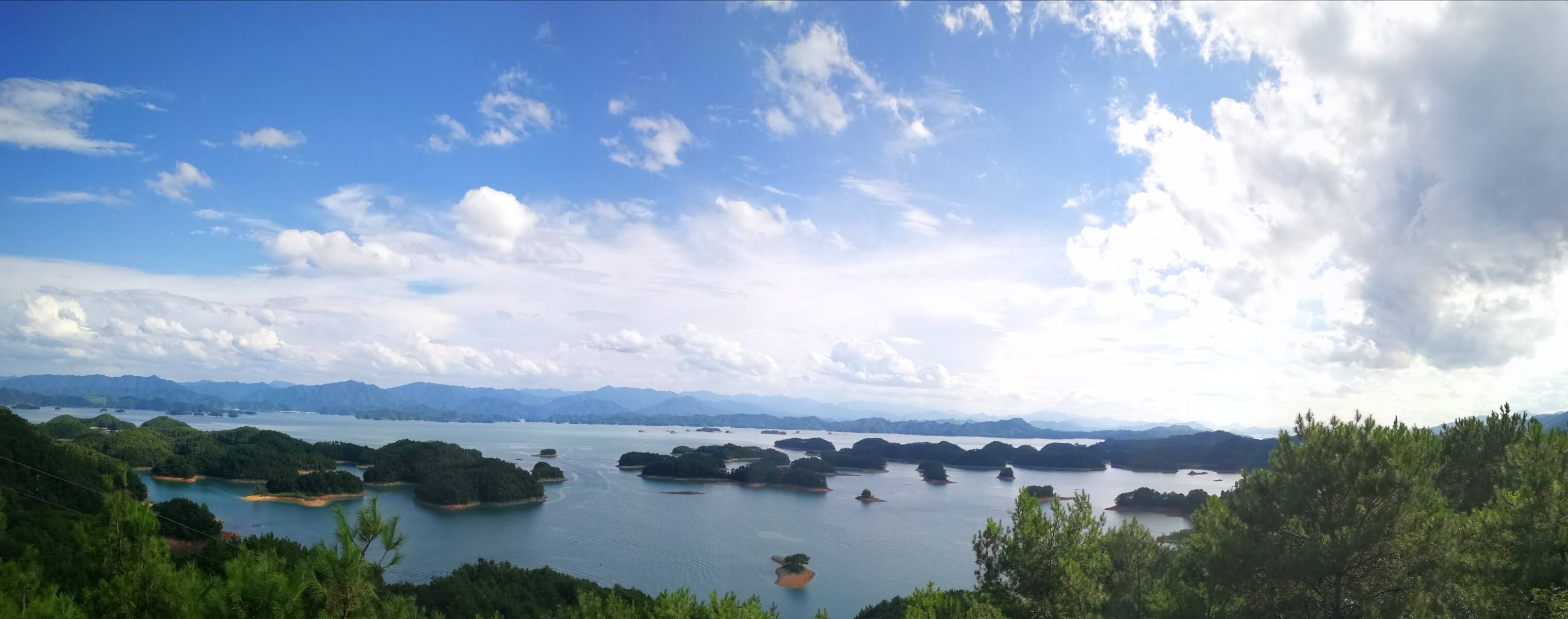 美丽的千岛湖,是初冬时节的旅游首选之地!