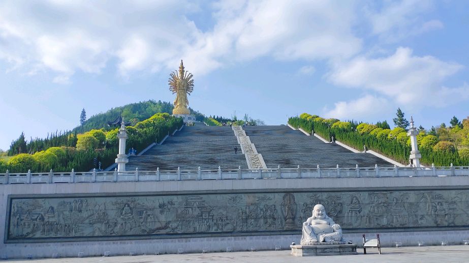 长沙宁乡沩山密印寺,千手观音