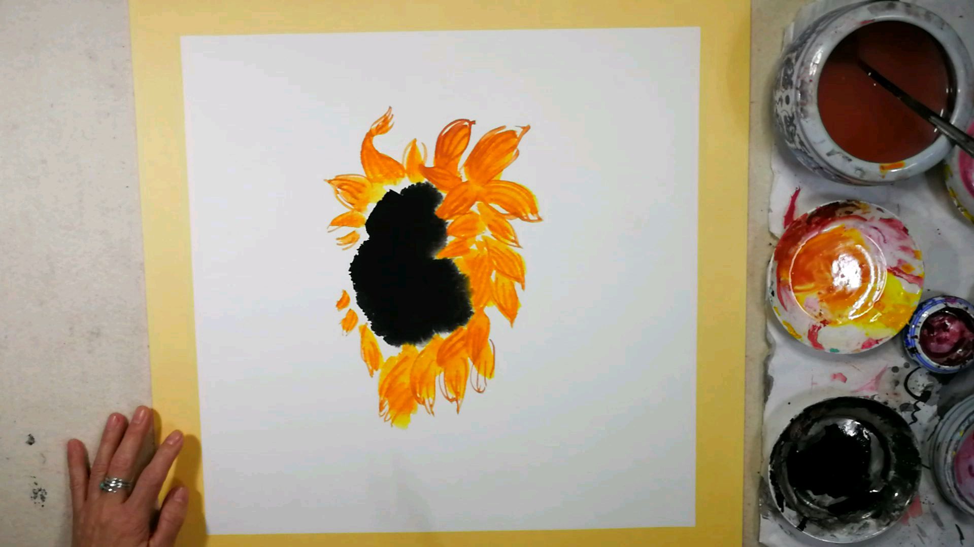 中国画课堂,零基础花鸟篇。第二十六课向日葵。小品:1先画花盘
