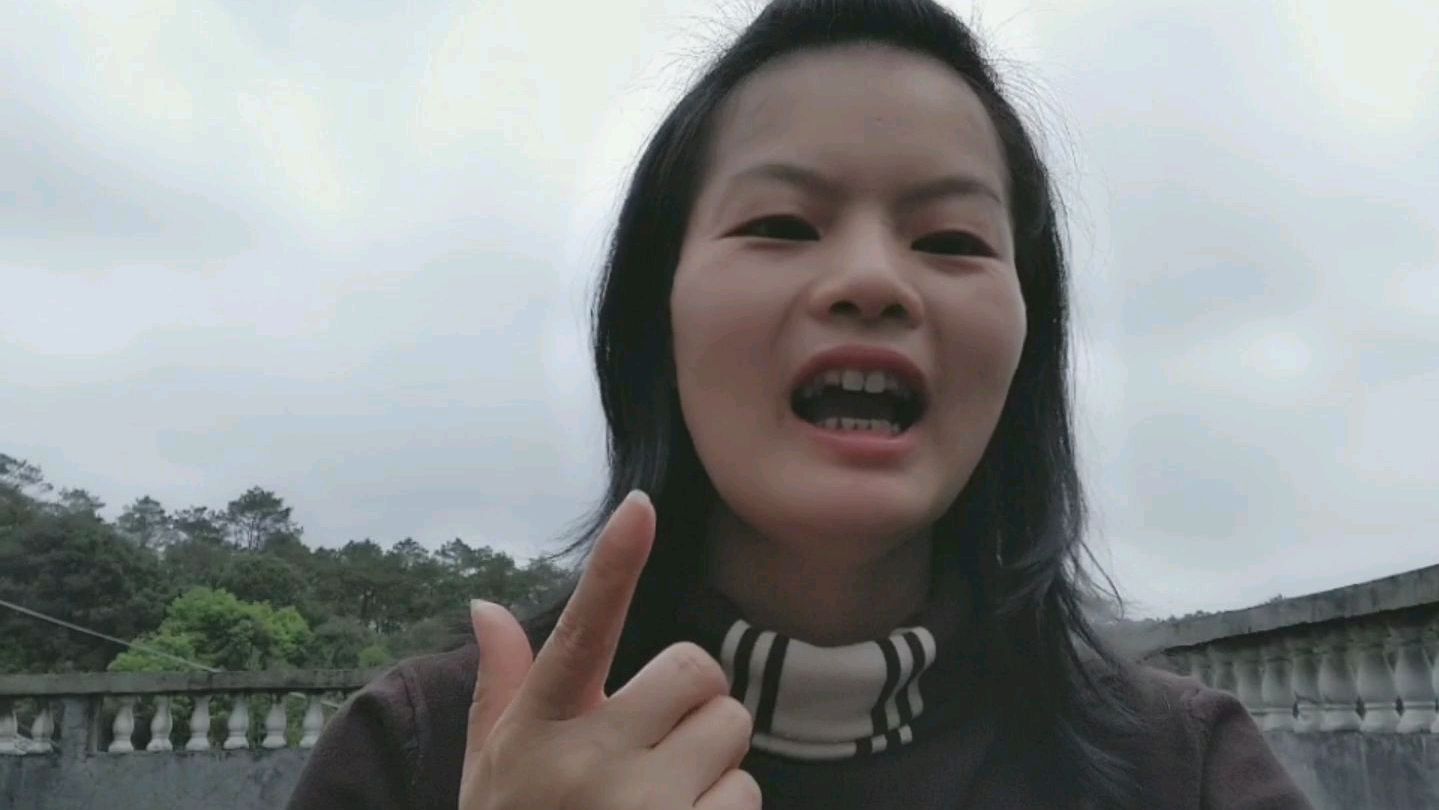 小孩做的小鸡窝,惊到了妈妈!