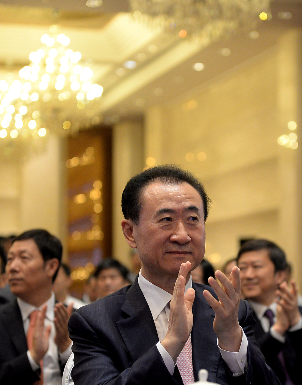 王健林是中国著名的企业家,他是万达集团的创始人和董事长.