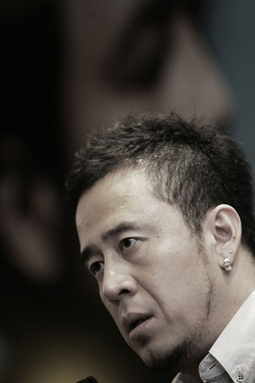 粉丝心声引发讨论 678月16日晚,知名歌手杨坤在澳门举行了一场盛大