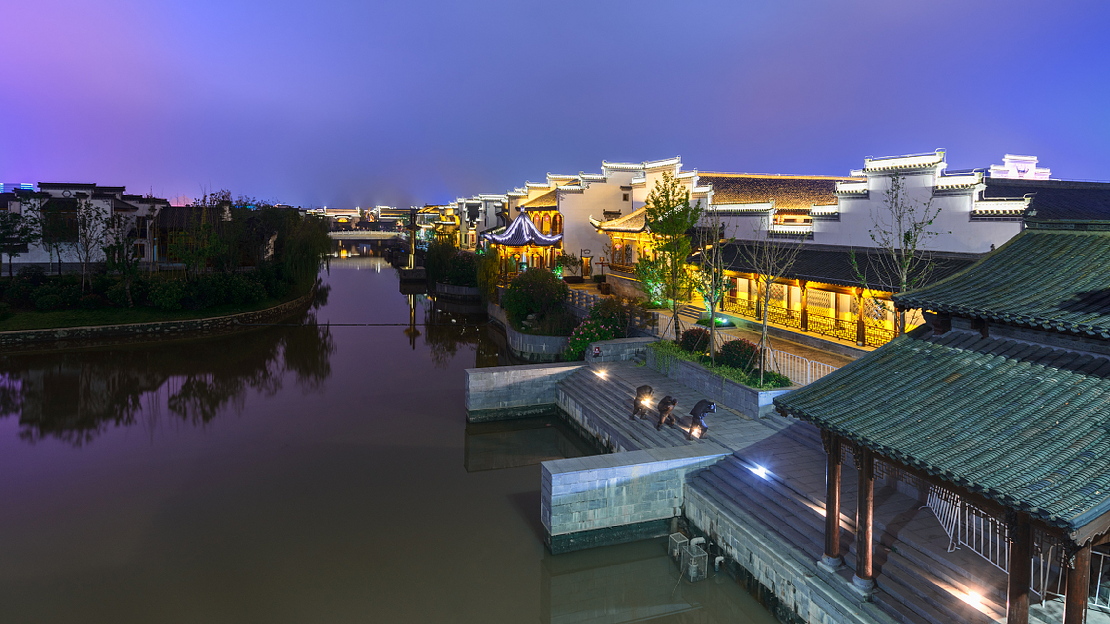 国学大师曾仕强说:"没有不吵架的夫妻,只有不会吵架的两口子.