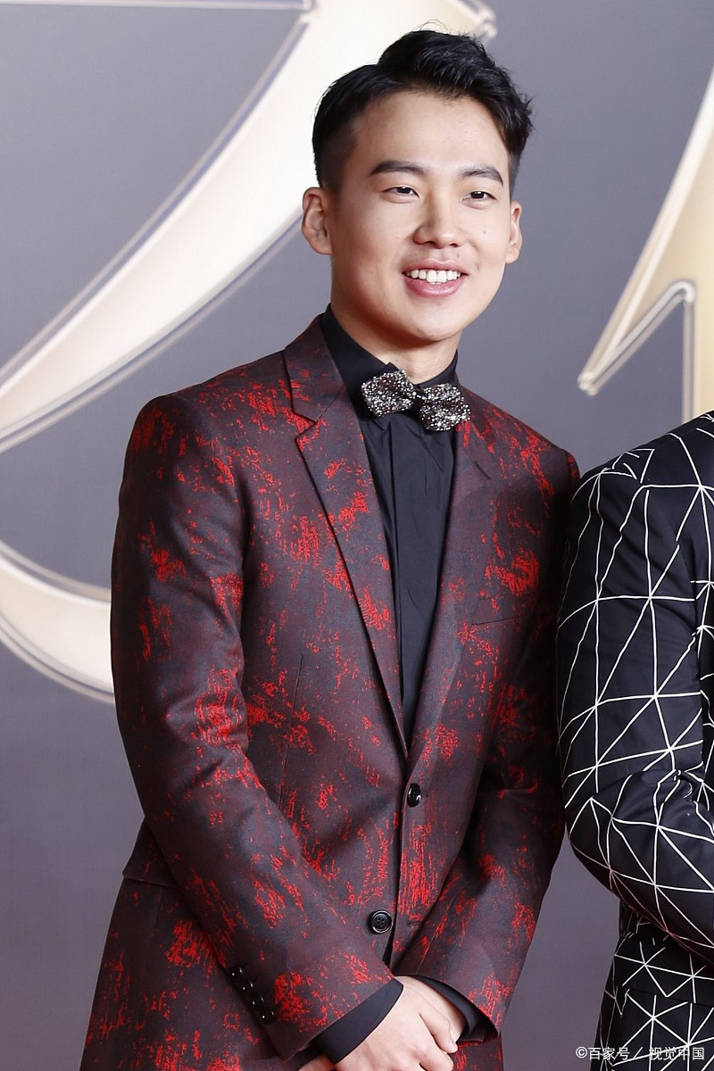 家族之间的情感纽带:郭麒麟与胡中惠,王惠的故事