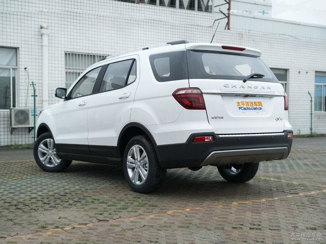 长安欧尚cx70手动款新车上市 售价7.69万