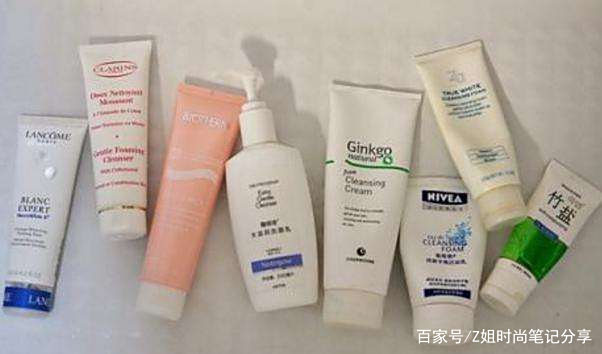 洗面奶应该选皂基还是氨基酸?很多女生选错了,希望你没选错 洗面奶应该选皂基还是氨基酸?很多女生选错了,希望你没选错