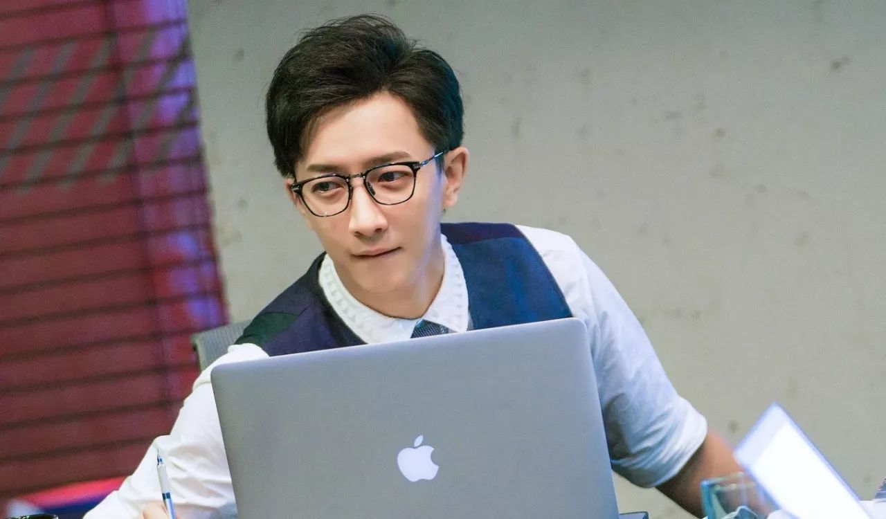 《前任3》力压《星战8》登顶,韩庚郑恺这次给国产片长脸了!