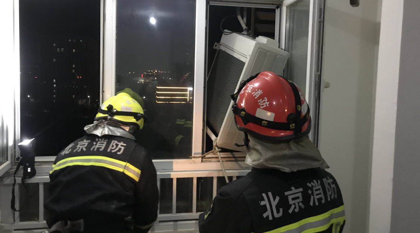 "瞬间都是警铃声!"昨夜大风,消防员逆风出警